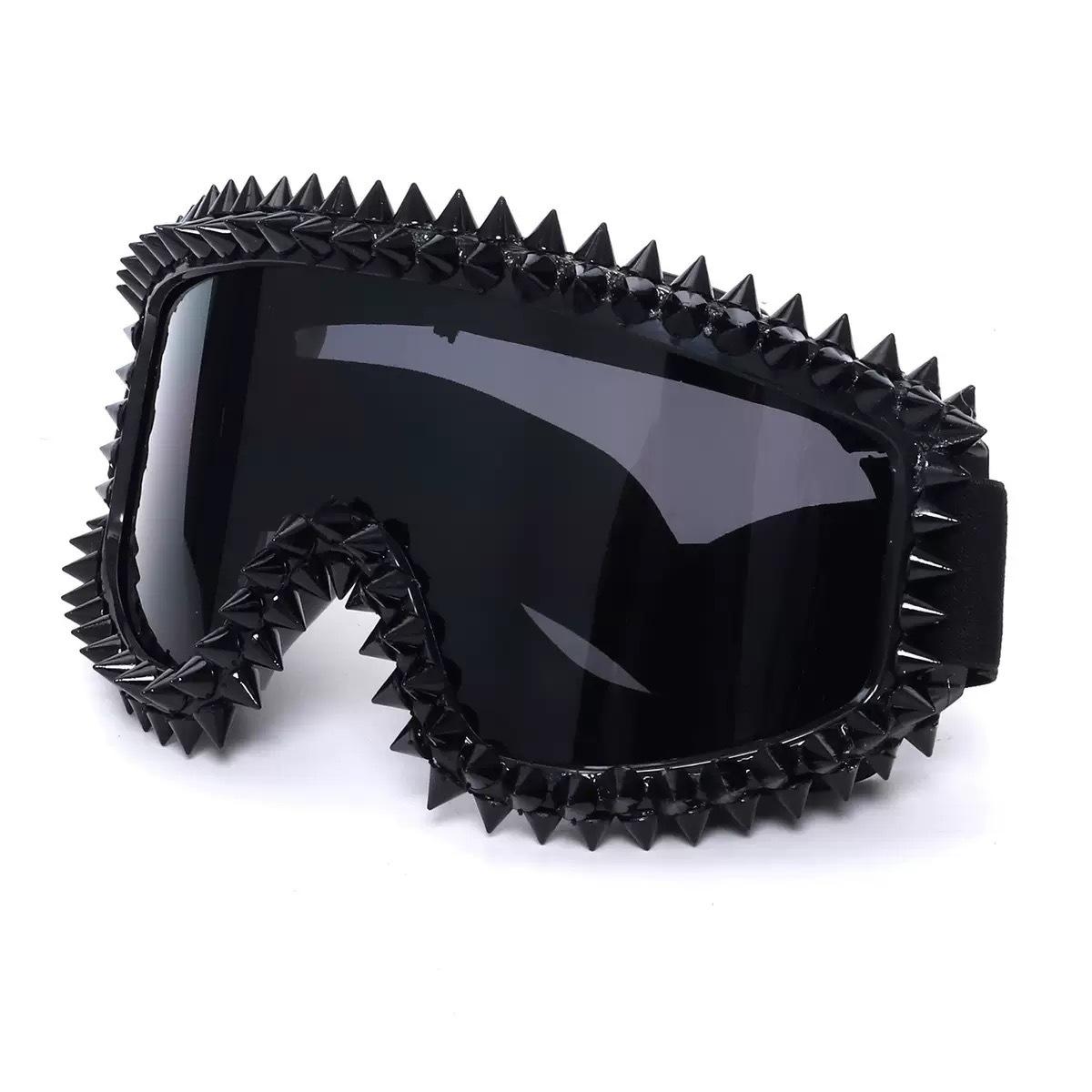 

2026 Studded Punk Motorcycle Goggles for Skiing Cycling Anti Fog Windproof Large Lens Protective Eyewear for Extreme Sports красный