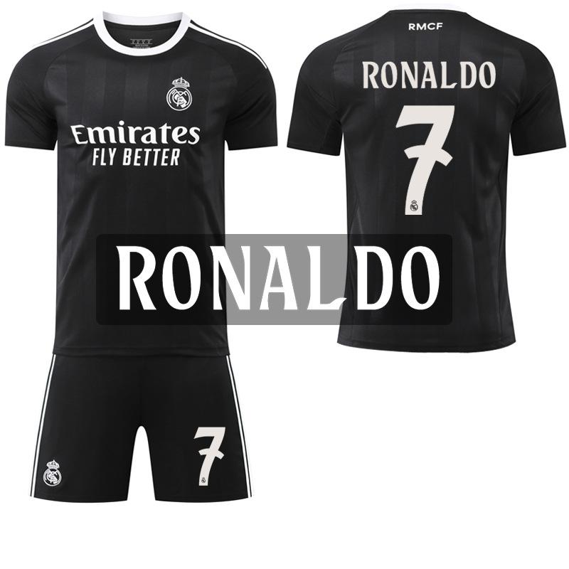 

2025-26 Реал Мадрид черная тренировочная/вратарская футболка #9 Мбаппе #7 Винисиус Футбольные футболки 24