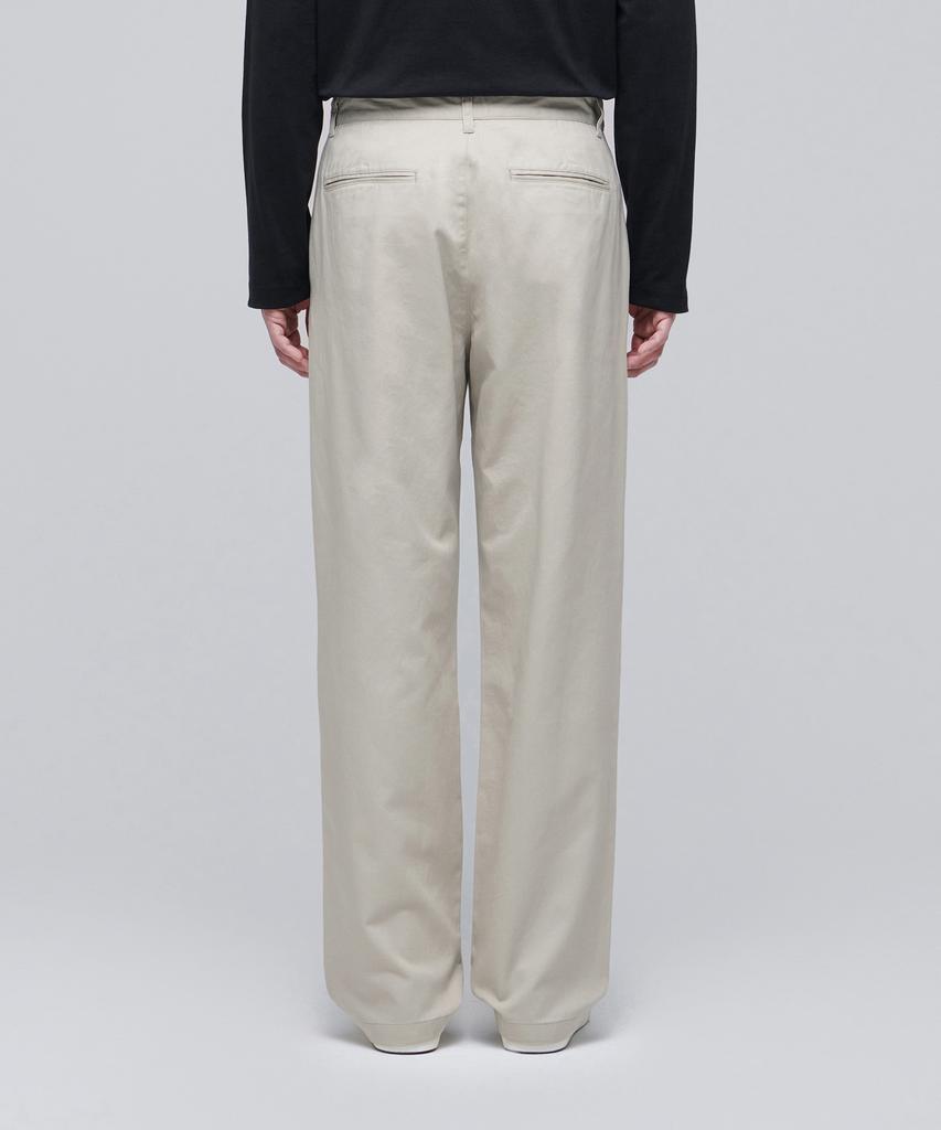 MUSINSA STANDARD One-Pleat Regular Fit Chino Pants [Light Beige]