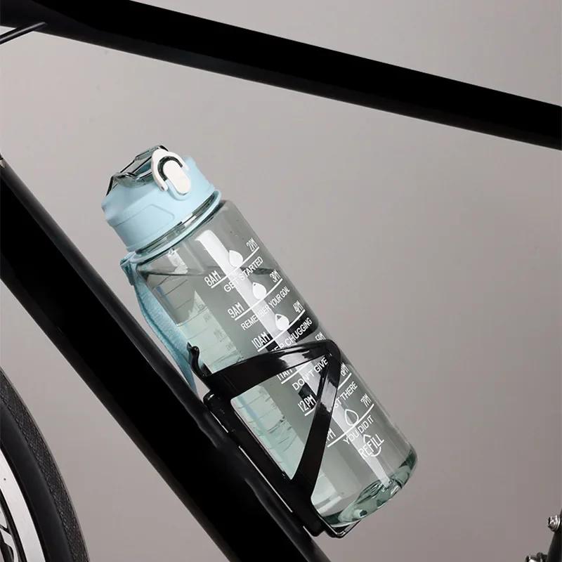 750ml Transparente Wasserflasche mit Sportband und Zeiteinteilung Große Kapazität Wasserbecher Geeignet für Outdoor-Camping und Reisen