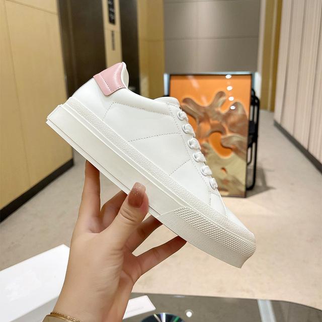 

Новые белые туфли, женские кроссовки на шнуровке с круглым носком, удобная повседневная обувь на плоской подошве, мужская весенне-осенняя прогулочная обувь 44