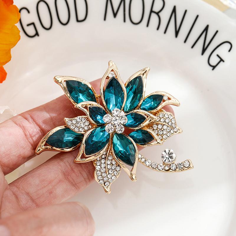 

Элегантные цветочные броши для женщин, платье, шарф, шляпы, пальто, одежда, подходящая