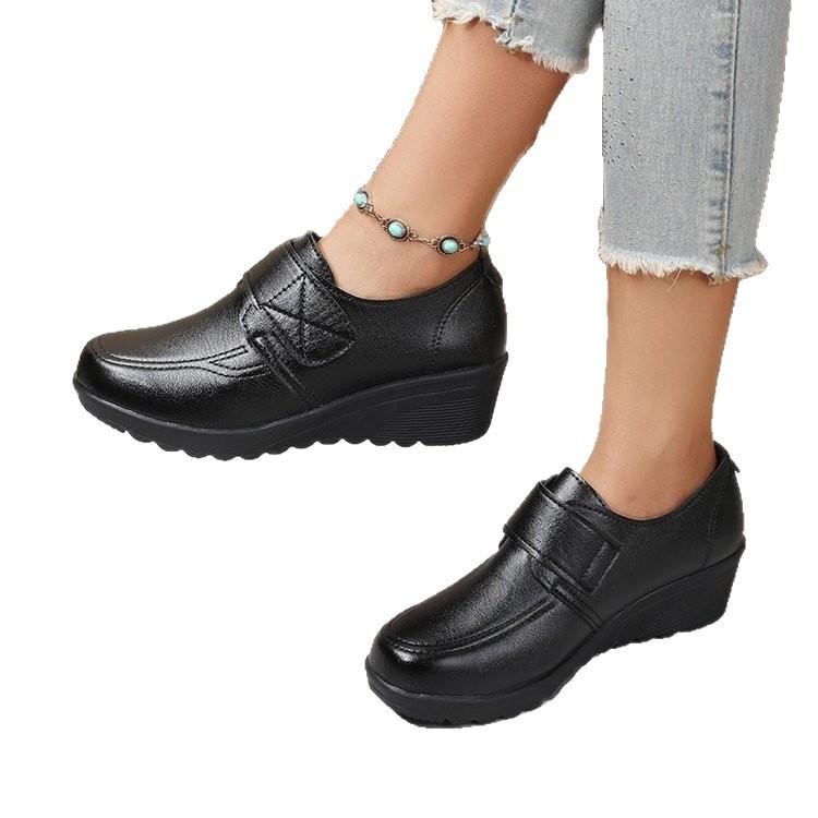 Anti-slip Shoes - Spring and Autumn Single Shoes with Platform Heel and Soft Sole - Casual Women's Shoes