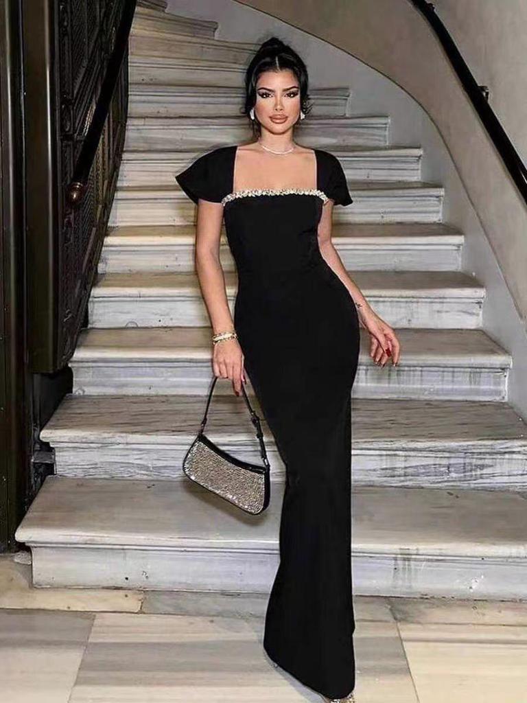 Elegant Rhinestone-Encrusted Bodycon Evening Dress