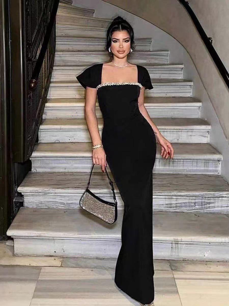 

Elegant Rhinestone-Encrusted Bodycon Evening Dress L чорний