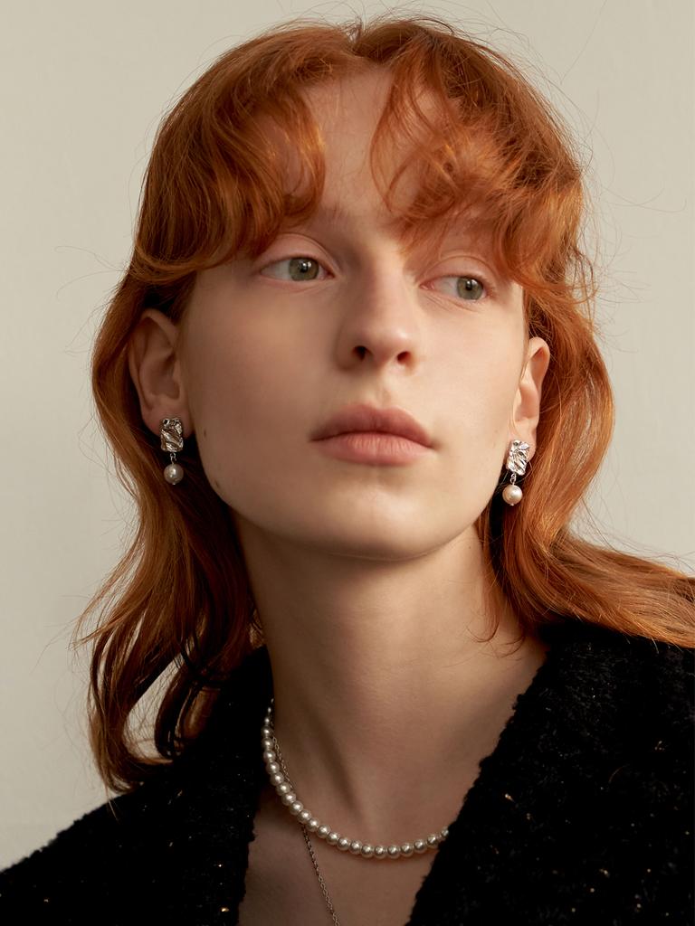 Leeenoir Square Wrinkle Pearl Earring (2Color)