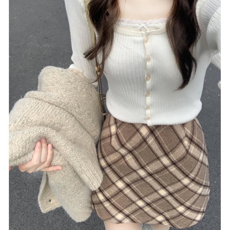 

High-Waist Gray Plaid Woolen A-Line Skirt for Women - Slimming Hip-Hugging Design, Perfect for Autumn and Winter 2025 Extra Large
