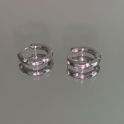 Pendientes de Aro Estrella Chapados en Oro de Diseño Nicho 2024 - Lujosos Pendientes de Tuerca Redondos para Mujeres