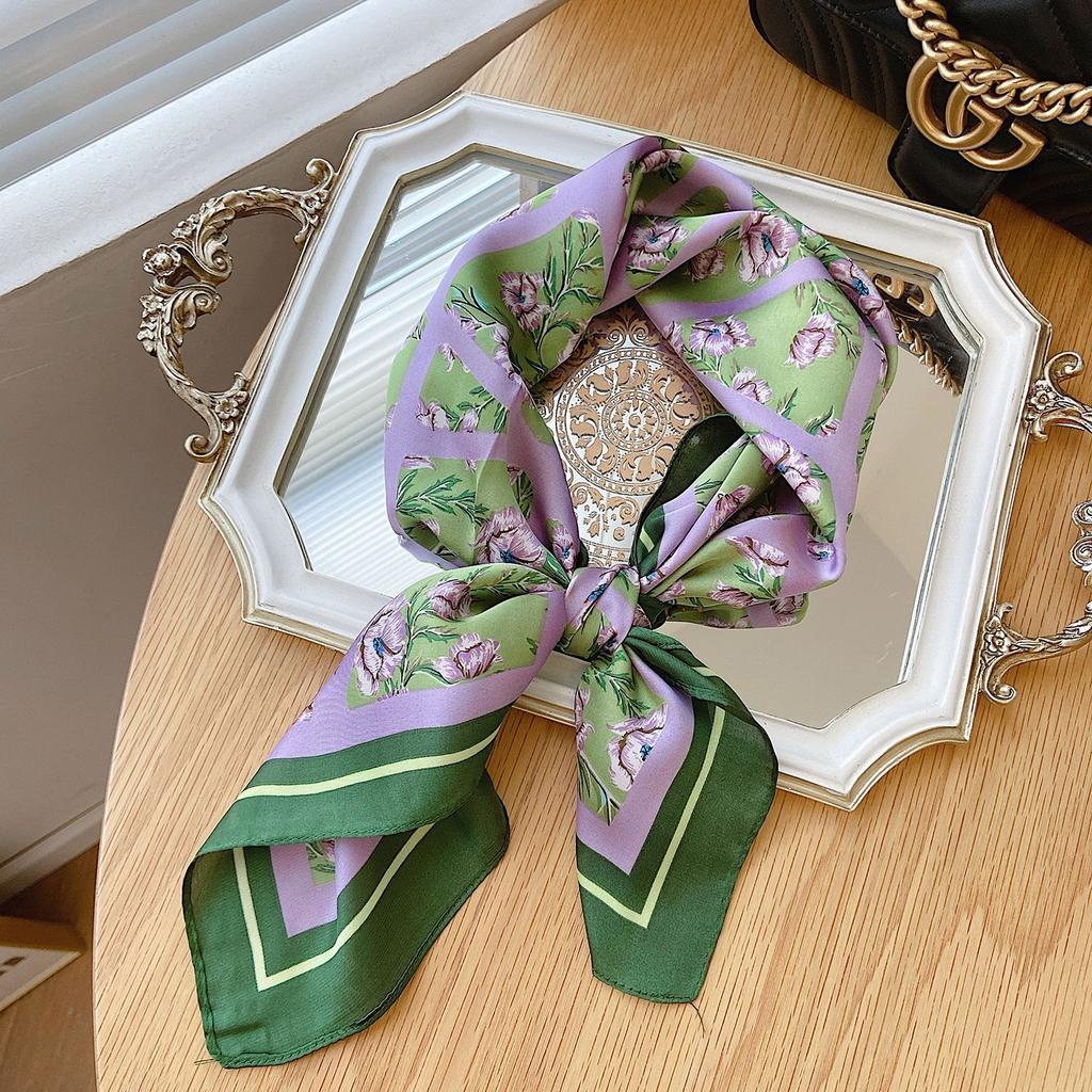 Schwarz-weiß gestreifter kleiner quadratischer Schal Seidenschal Damenkopftuch mit Hemd Professionelle Dekoration Nackenschutzschal Hals dünner Schal