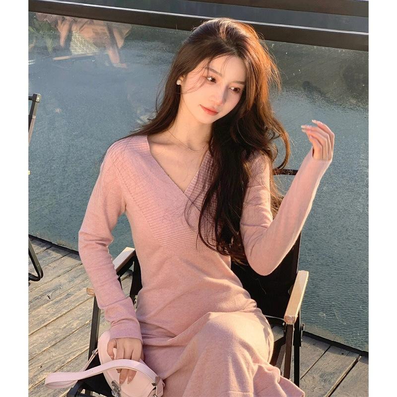 

Розовое трикотажное платье с V-образным вырезом и длинными рукавами для женской весенней талии и тонкого темперамента, с нежным ветром и длинной нижней юбкой. XL розовый