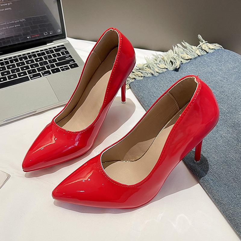 Schwarze High Heels Damen Stilettos 2025 Frühling und Herbst neu Leder rote Sohle Lackleder spitz sexy nude Arbeitsschuhe