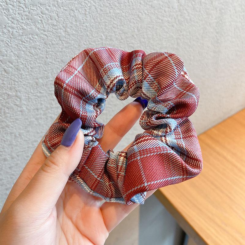 Korean Style Spring/Summer Floral Intestine Hair Scrunchie for Women – Elegant Ponytail Tie and Mori Girl Accessory.