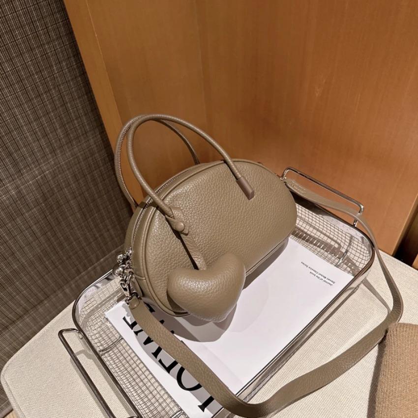 Роскошная мягкая кожаная сумка через плечо для женщин — фото 10