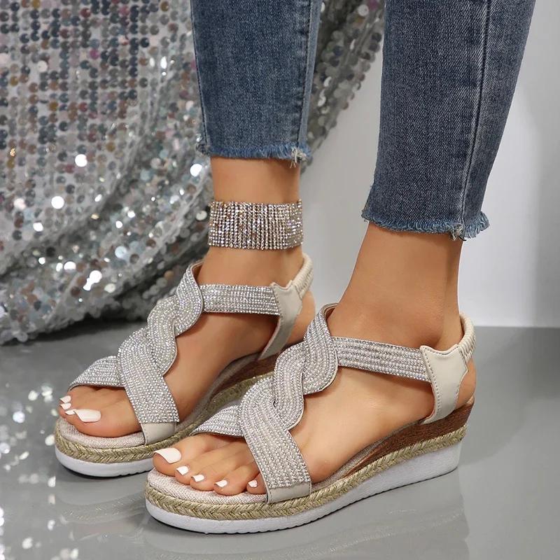 Fashion Fashionable Open-toe Breathable Flat-soled Lightweight Non-slip Wear-resistant New Beach Sandals Shoes for Women Chaussure Femme