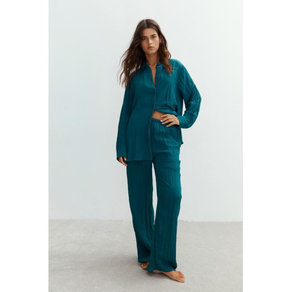 

H M crinkle shirt dark green