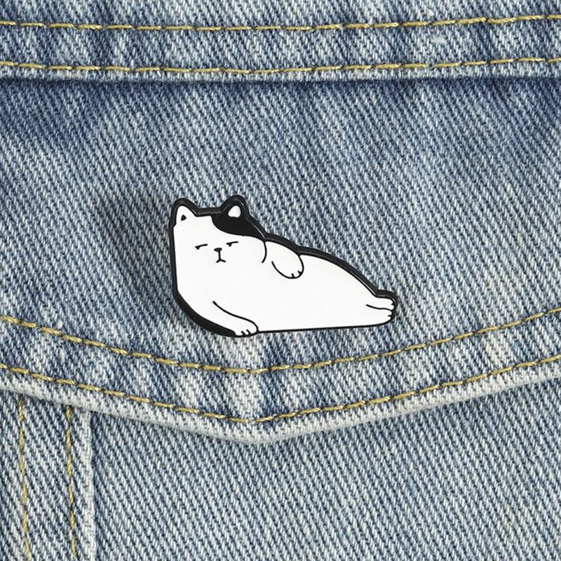 Kitten Against The Wall Enamel Pin Cartoon Animal Brooches Lapel Backpack Badge Fashion Jewelry Accessories Gifts For Friends