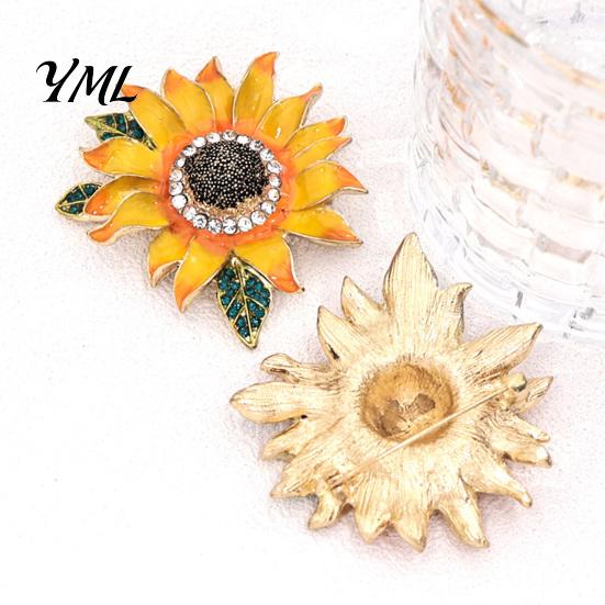 Shirts Fashionable Accessory Rhinestone Sunflower Brooch, Decorative Floral Lapel Pin for Men Alloy Brooch Women, Jewelry Coats Dresses Scarves