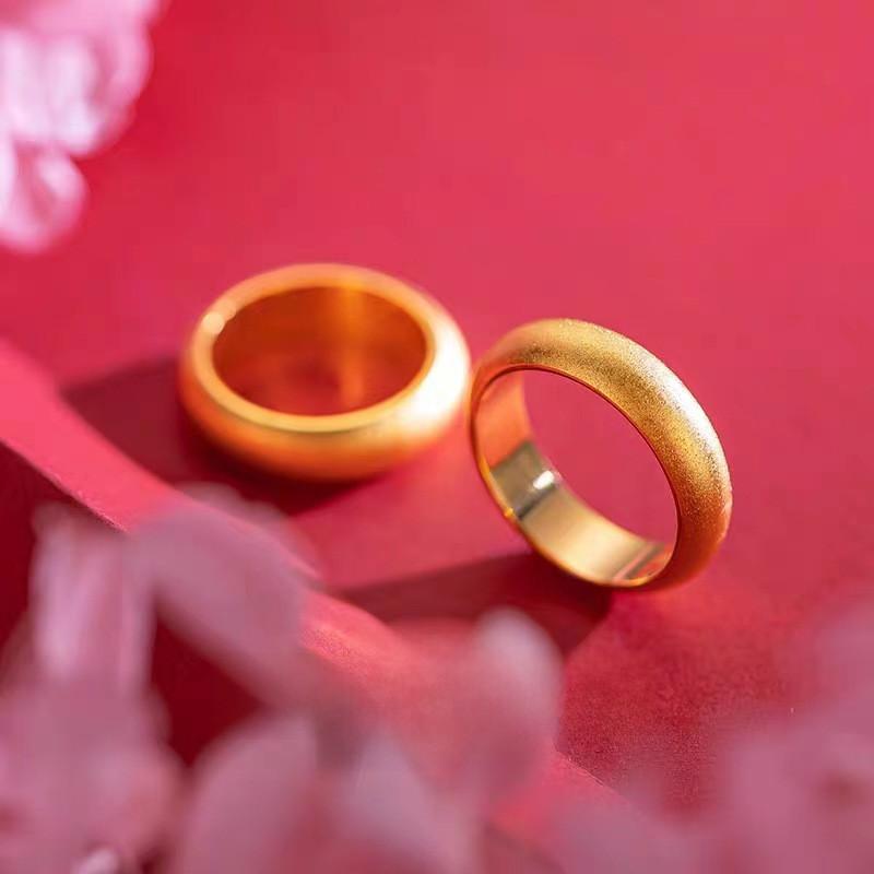 Trendy Minimalist Couple's Thick Ring In Gold Plated Brass With Glossy And Matte Textures