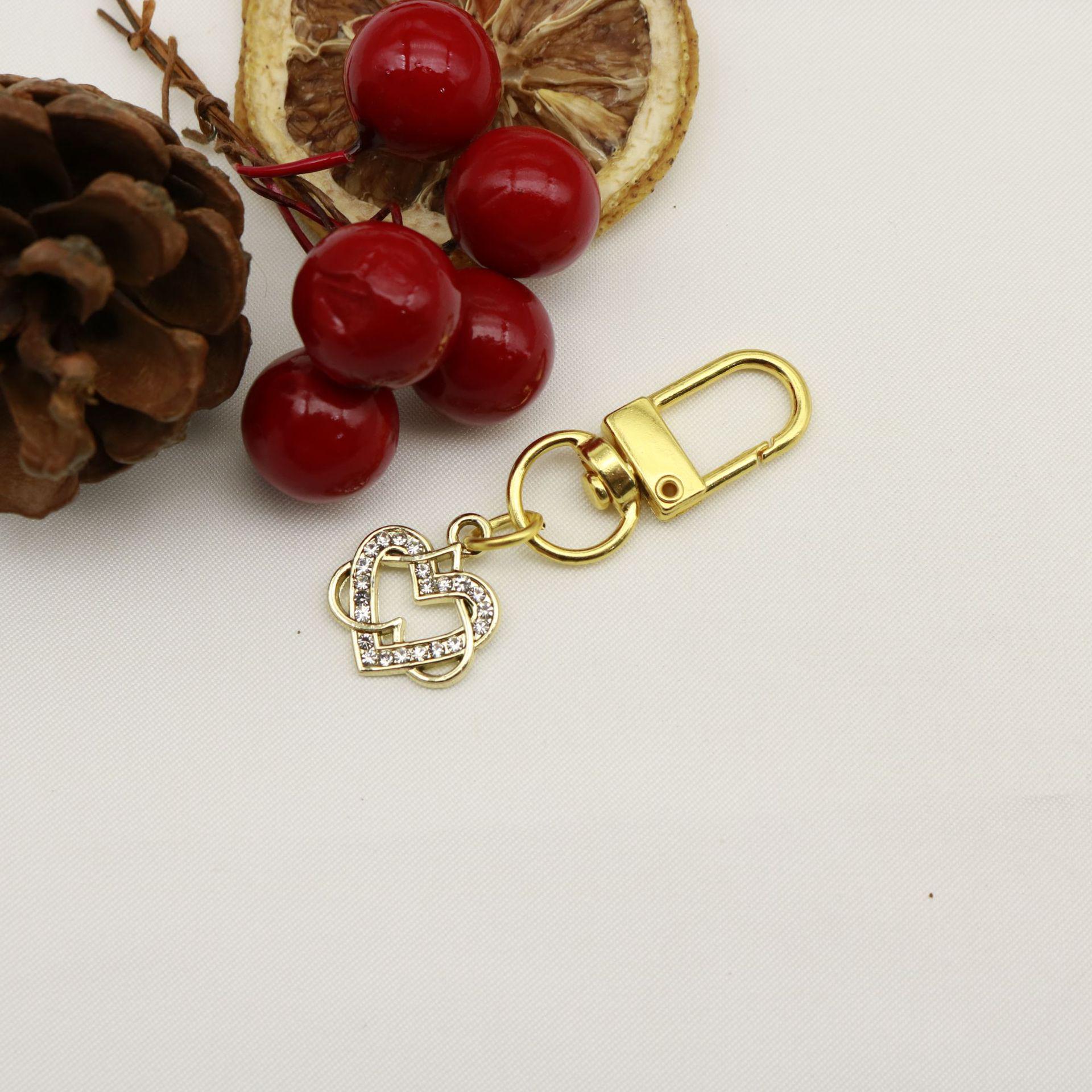 Rhinestone Inlaid Heart Keychain Pendant – Hot Selling Jewelry