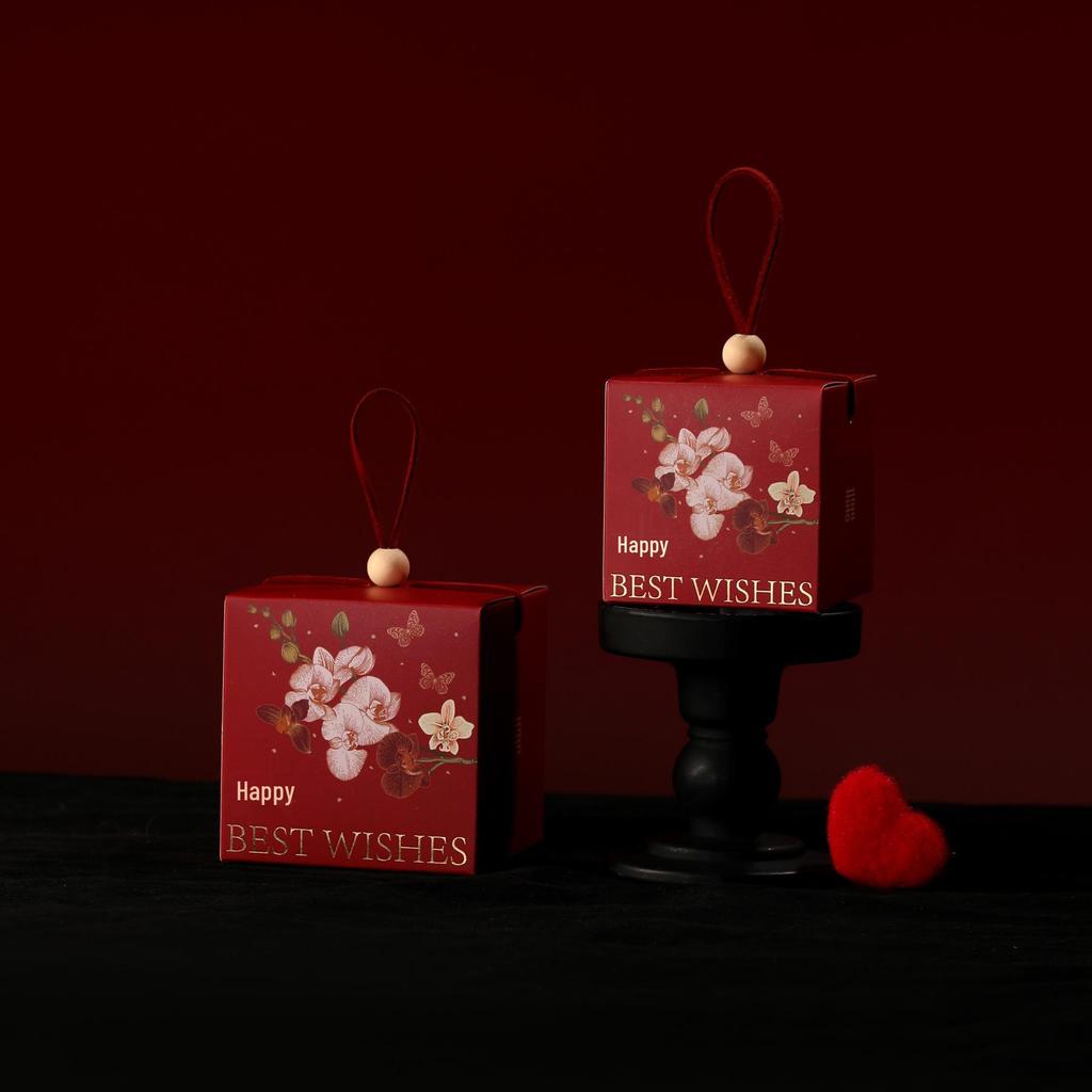 Handheld Elegant Wedding Candy Gift Box - Creative Party Favor for Engagements