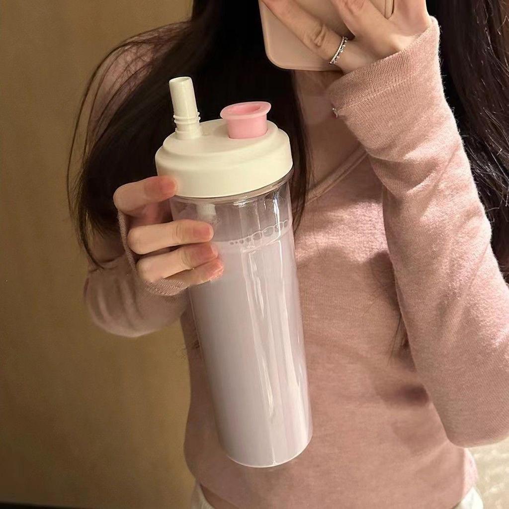 Portable High-Value Milk Tea Plastic Tumbler with Straw for Men and Women, Suitable for Outdoor and Home Use