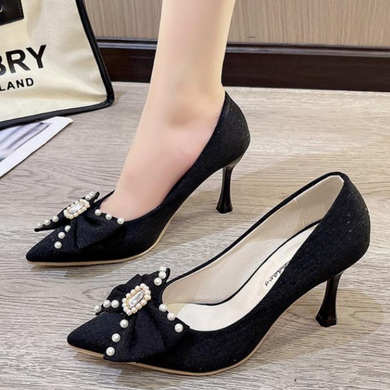 Móda Nejnovější Popelčiny boty Kamínkové vysoké podpatky Dámské lodičky Špičatá špička Dámské křišťálové společenské svatební boty Zapatillas Mujer