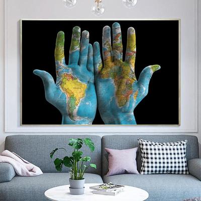 Kreative Weltkarte auf Händen, Poster und Drucke, Wandkunst, Leinwandgemälde, große Bilder für Wohnzimmer, Heimdekoration