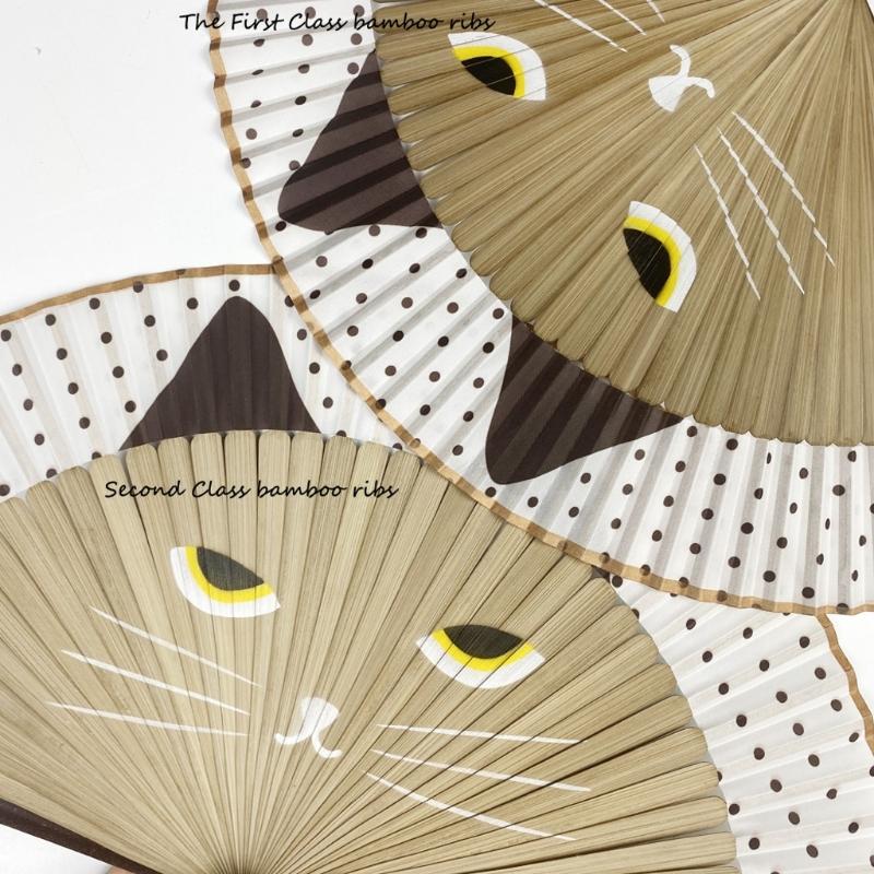 Cartoon Cat Hand Fan Chinese Japanese Folding Fan Silk Handheld Fan for Wedding Dancing Party Church Gifts Decoration