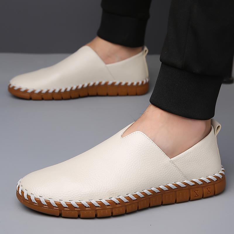 Fashion Handmade Shoes Man New Casual Fashion Embossed Leather Retro British Style Loafers Mens Slip-on Comfortable Outdoor Moccasins