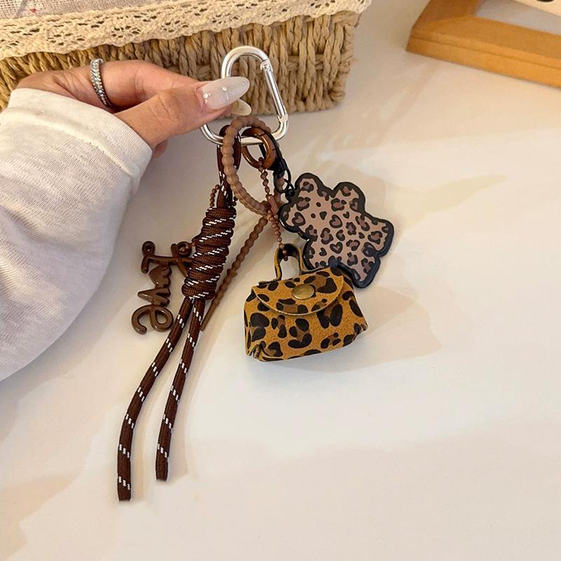 Maillard-stil Läder Citronblomma Ryggsäcksberlock Leopardmönster Liten Björn Regnbågssmycke Nyckelring