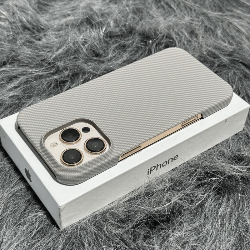 

Применимо к iPhone16promax Звездное пространство Решетка Магнитный чехол для телефона из углеродного волокна Apple 15 Защитный чехол-накладка 14 iPhone 12 PROMAX