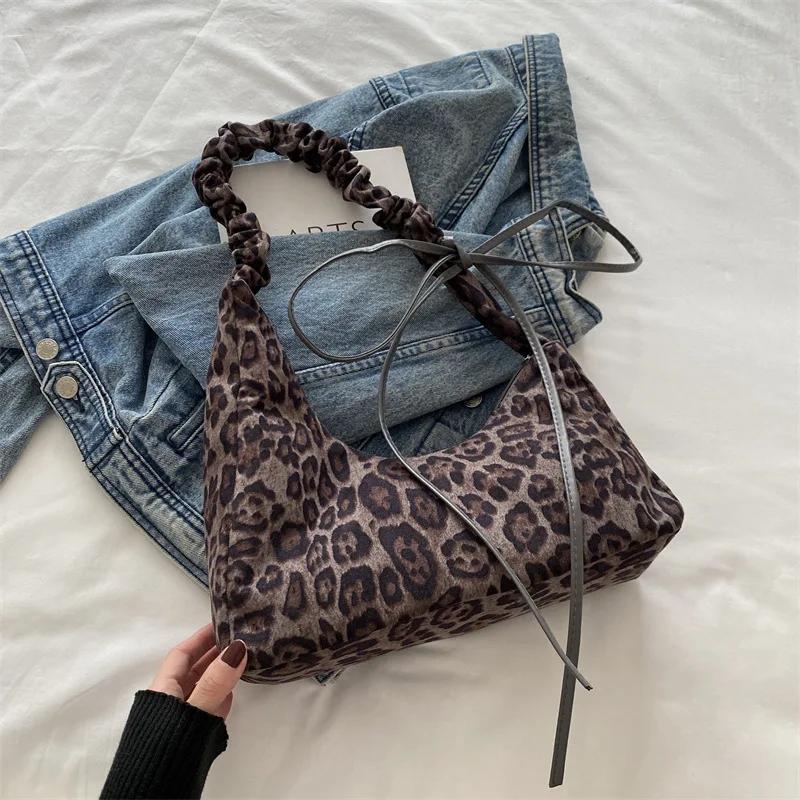 Retro Leopard Print Tote Bag for Women Autumn and Winter New Large Capacity Messenger Shoulder Bag