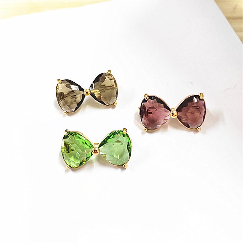 Vintage Crystal Bow Brooch - Elegant Formal Dress Pin for Women
