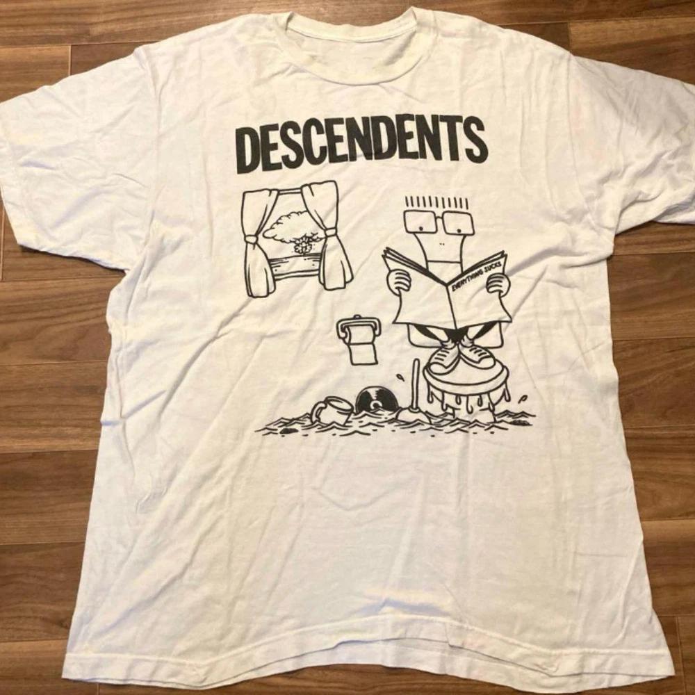 Descendents Band White TShirt S