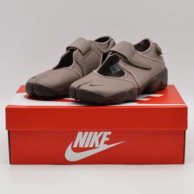 IO8738-214 Air Rift LTR Norkově hnědá Barokně hnědá Černá (Ženy)