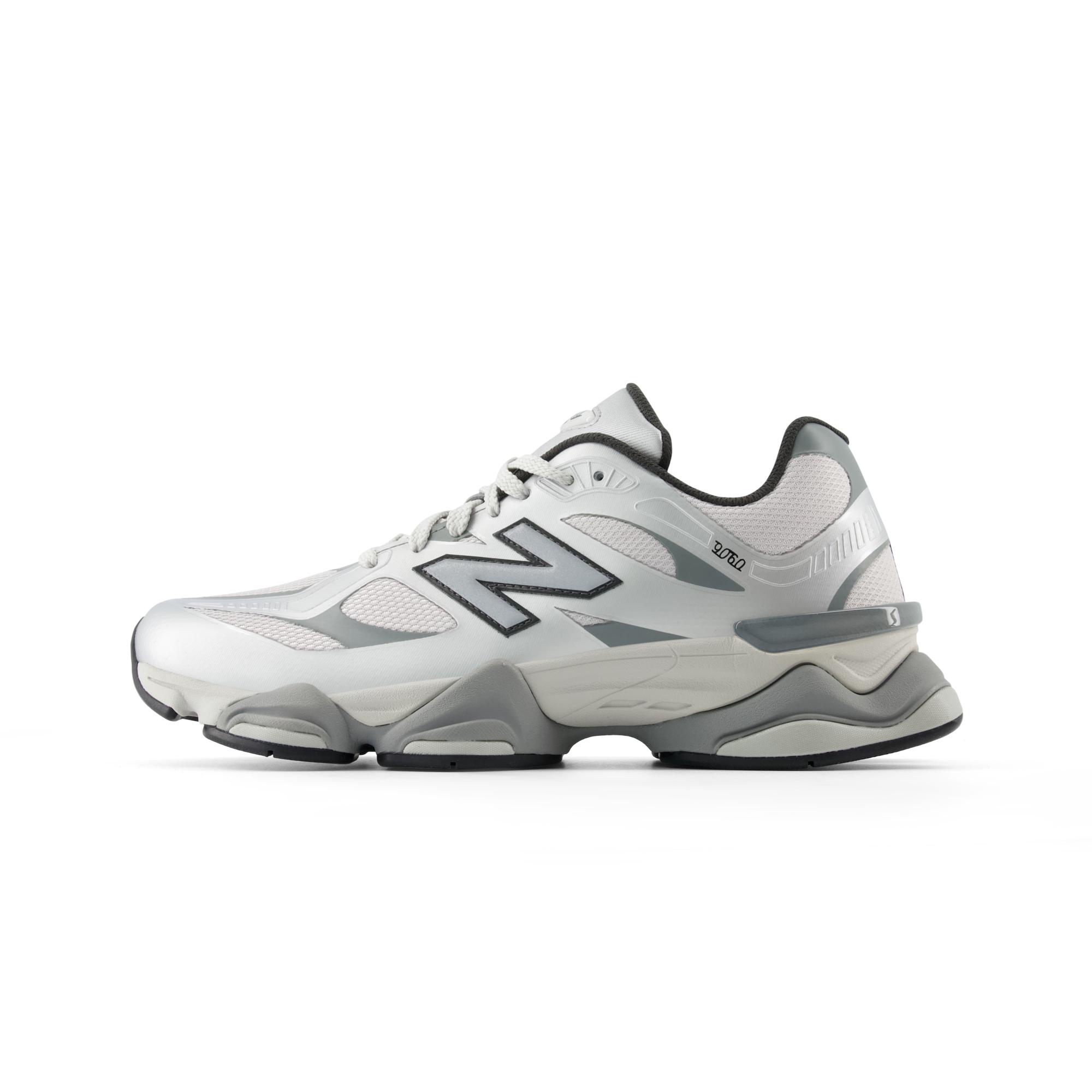 Baskets Unisexe New Balance NB 9060 Chaussures Décontractées Unisexes Basse Tige Argent Métallique Avec Grisâtre 44
