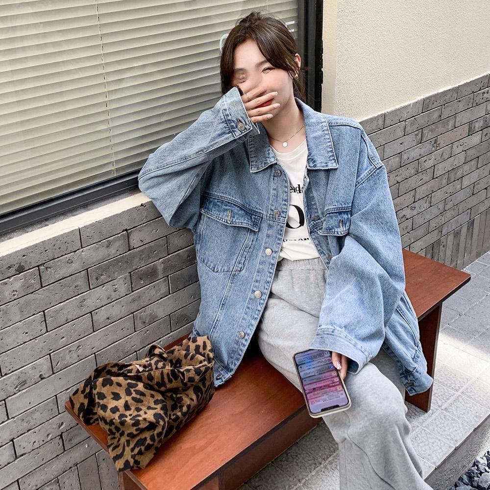 Women's Light Blue Denim Jacket - Korean Retro Style, Versatile for Spring and Autumn, Casual BF Fashion Trend.
