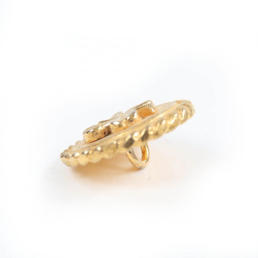 Very Good CHANEL Other accessories Set of 7 Clover Buttons, Metal Buttons, Button Set gold Used