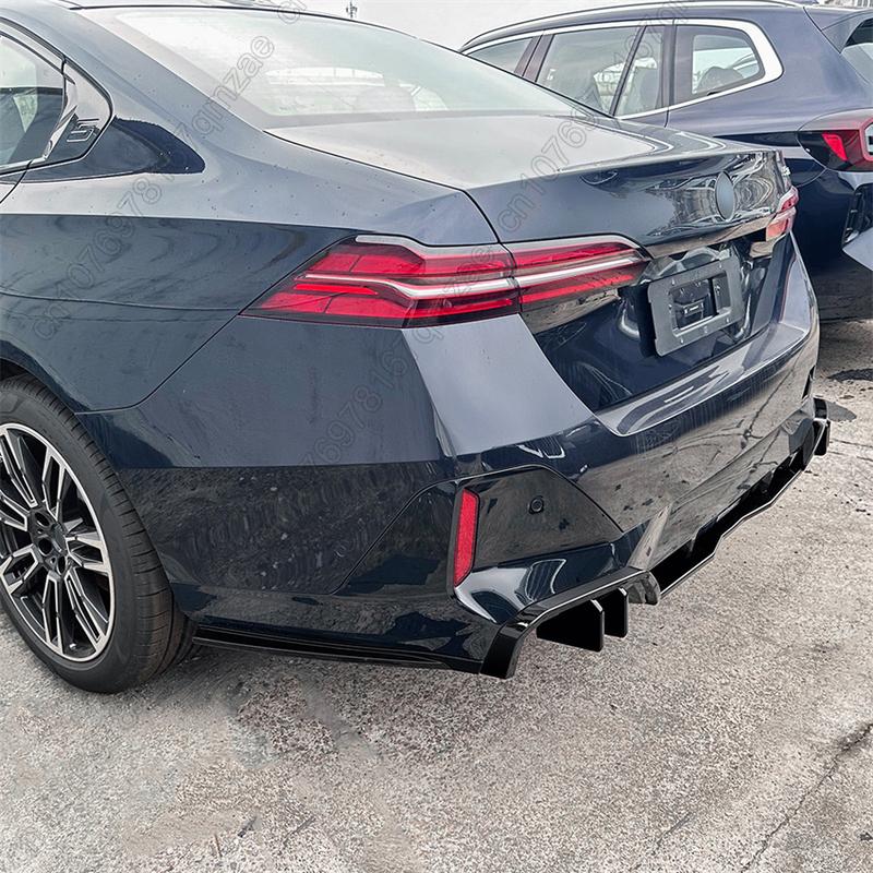 Car Rear Bumper Diffuser Lip For BMW 5 Series I5 G60 G61 2023-2025 Boot Lower Splitter Spoiler Plate Protector Body Kits Tuning