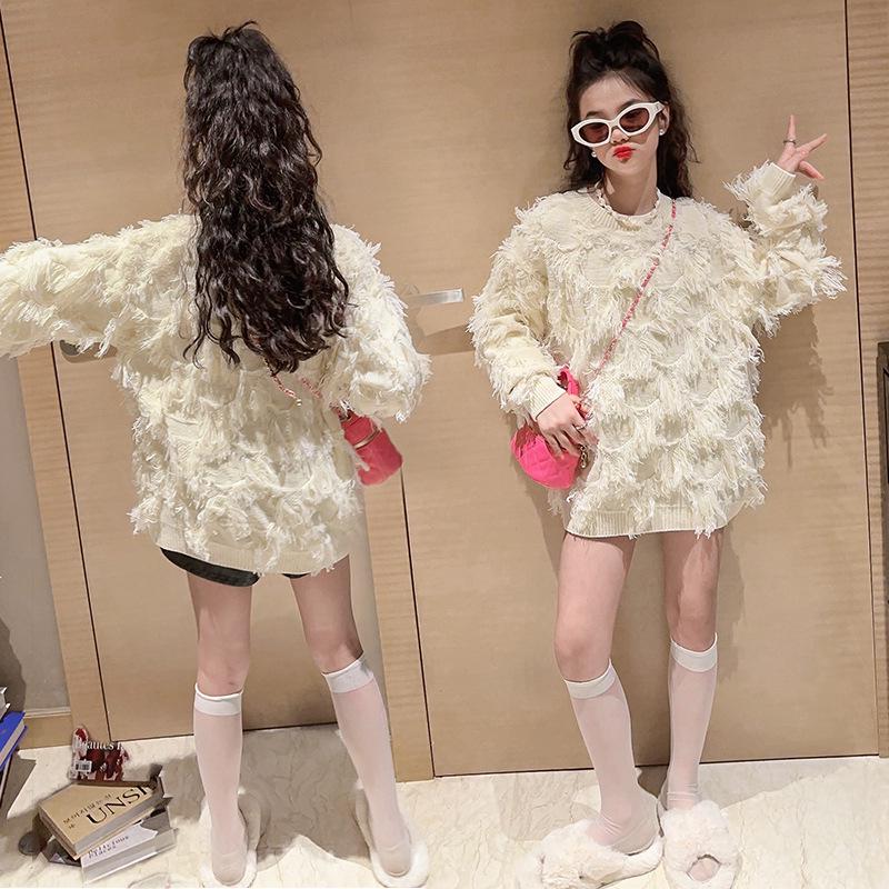 Pulover cu ciucuri la modă pentru fete, lucrat manual - Colecția Toamnă/Iarnă 2025