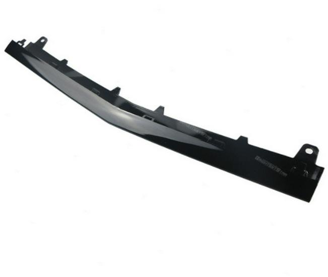 Mercedes-Benz C-Class Front Bumper Center Trim for 205 C200/C260/C180 Models