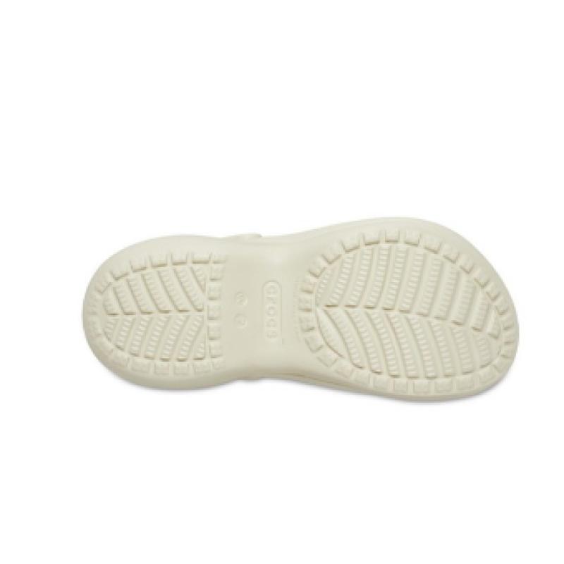 CrocS Women S Bay Clog Bone 206302 2y2