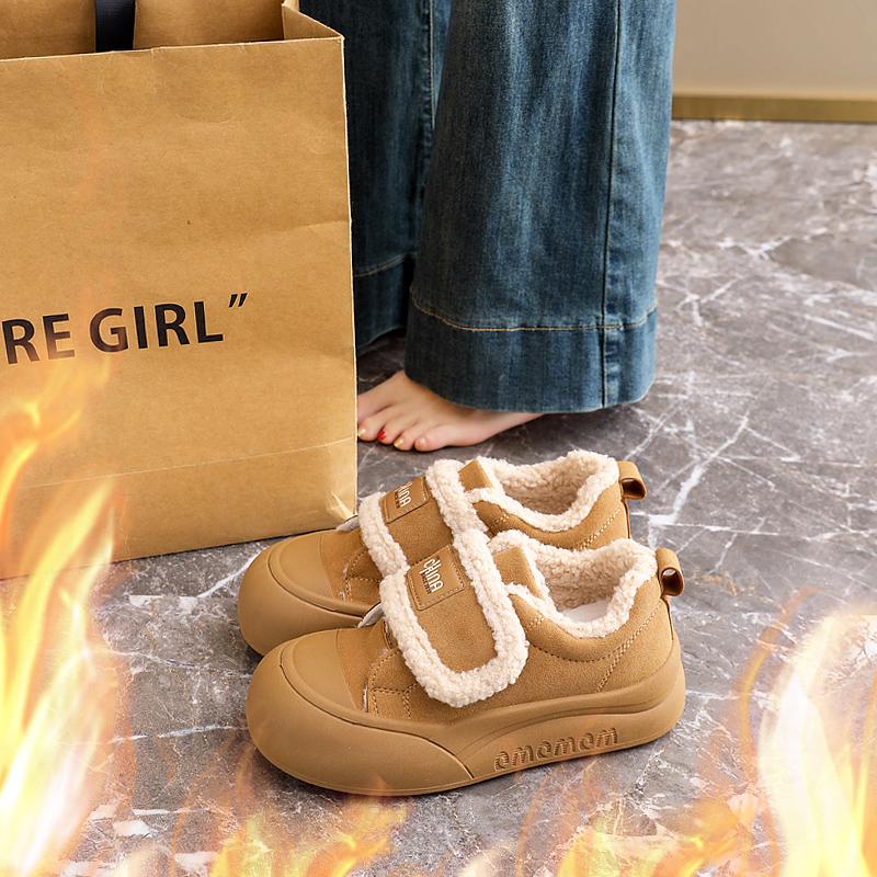 Winter 2026 New Velvet Genuine Leather Beanie Shoes Women Flat Large Size Women Casual Shoes Women Sneakers