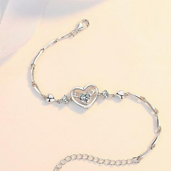 Heart-Shaped Deer Antler Bracelet: Niche Design Jewelry Gift for Women