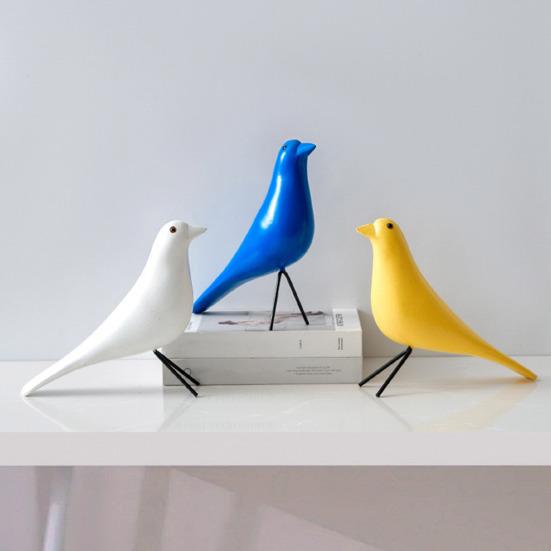 Wooden Colorful Bird Figurine Hand-painted Bird Statue Simulated Animal Sculpture Home Office Desktop Decoration