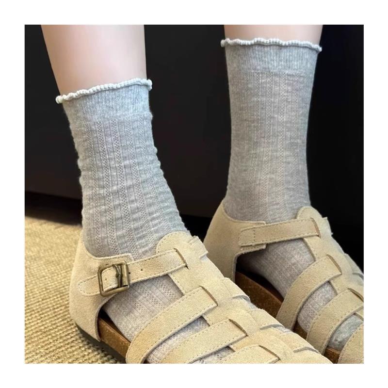 Ballet-style Grey Socks for Spring and Summer, Thin Mid-calf Length, with Netted Flower Trim and Mary Jane-style Long Socks for Women.