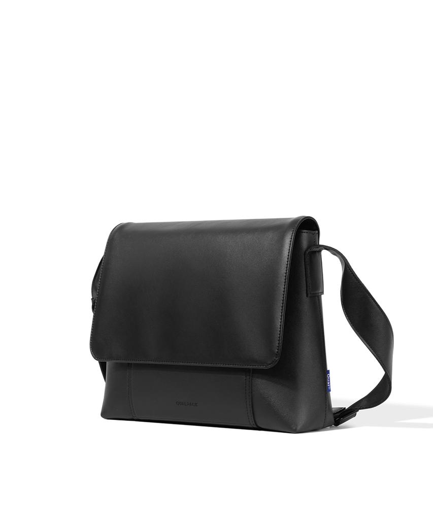 Qualpack Essential Crossbody Bag 309 Black