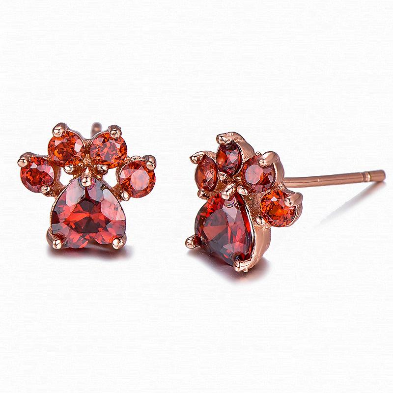 White Peach Heart Footprints Earrings Small Claws Earrings Fashionable Accessories