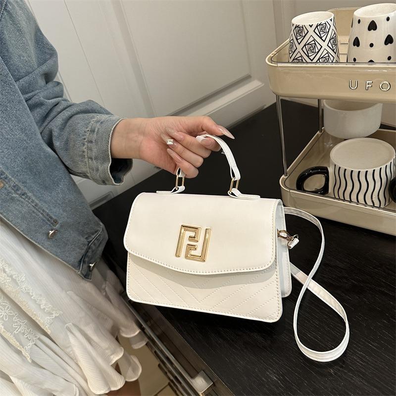 Women's Bag Simple Texture Butterfly Messenger Bag Solid Color Shoulder Bag Niche Versatile Handbag Small Square Bag