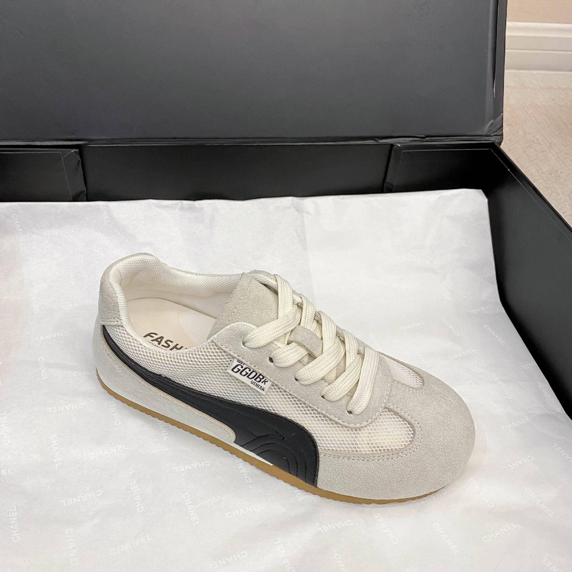 

Fashion versatile flat-bottomed German training shoes women s 2025 new mesh breathable color matching lace-up casual sports Forrest Gump shoes 40 бежевый